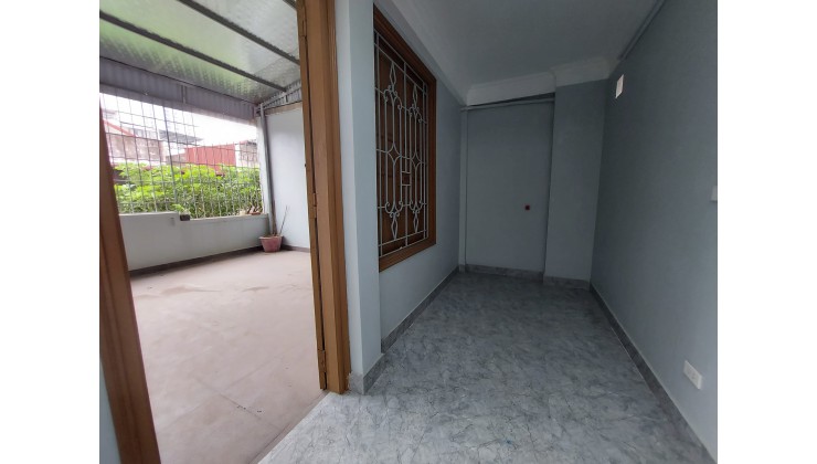 Bán nhà trợ giá, Lạc Trung,Hai Bà Trưng,40m2,MT 6m,kinh doanh,ô tô,quá 8tỷ.0782479469